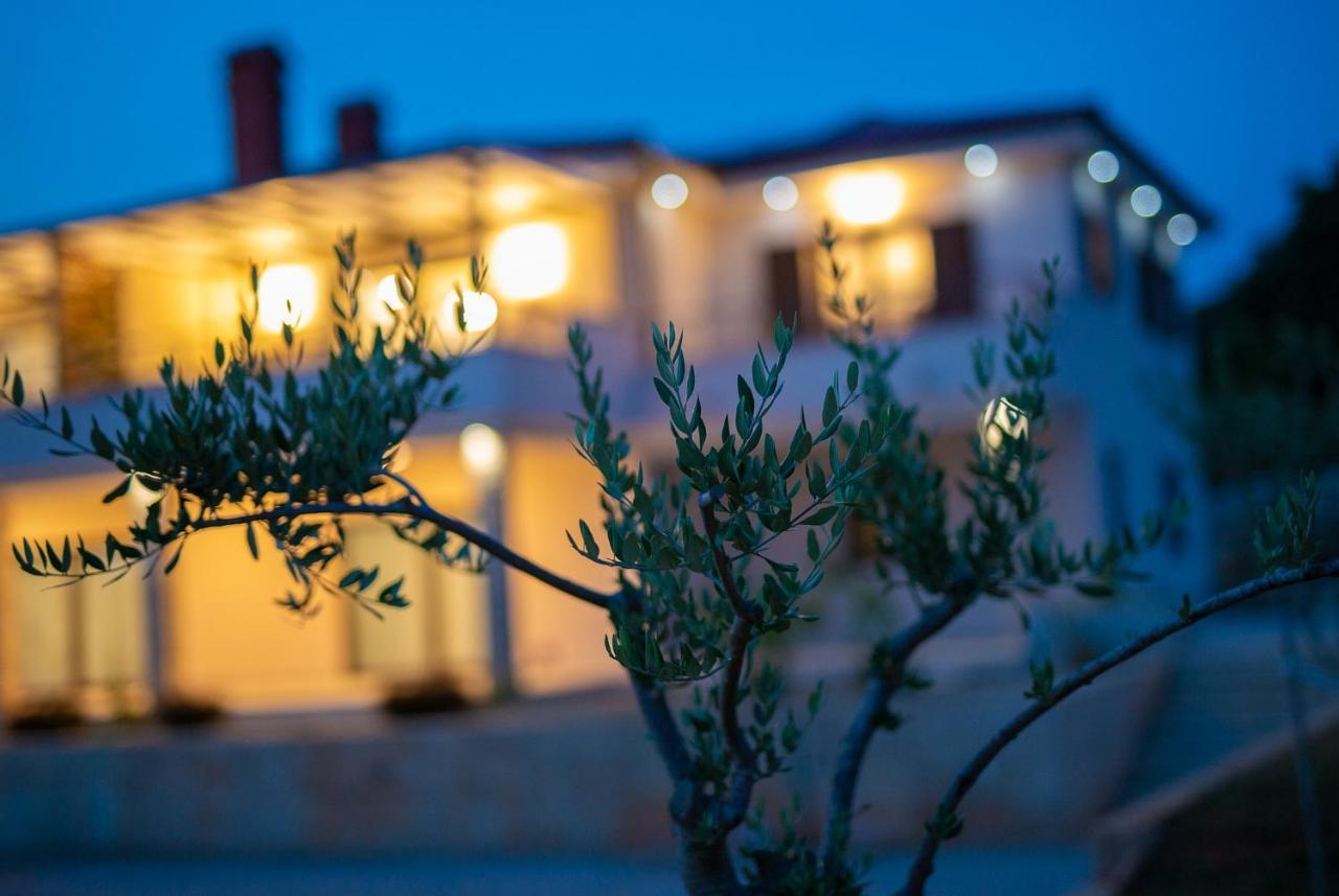 Pinezići Luxury Apartments Villa Stina מראה חיצוני תמונה