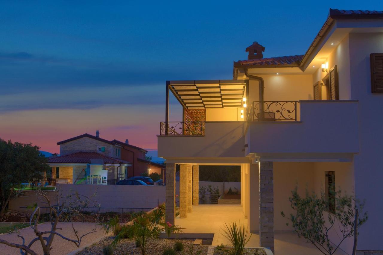Pinezići Luxury Apartments Villa Stina מראה חיצוני תמונה