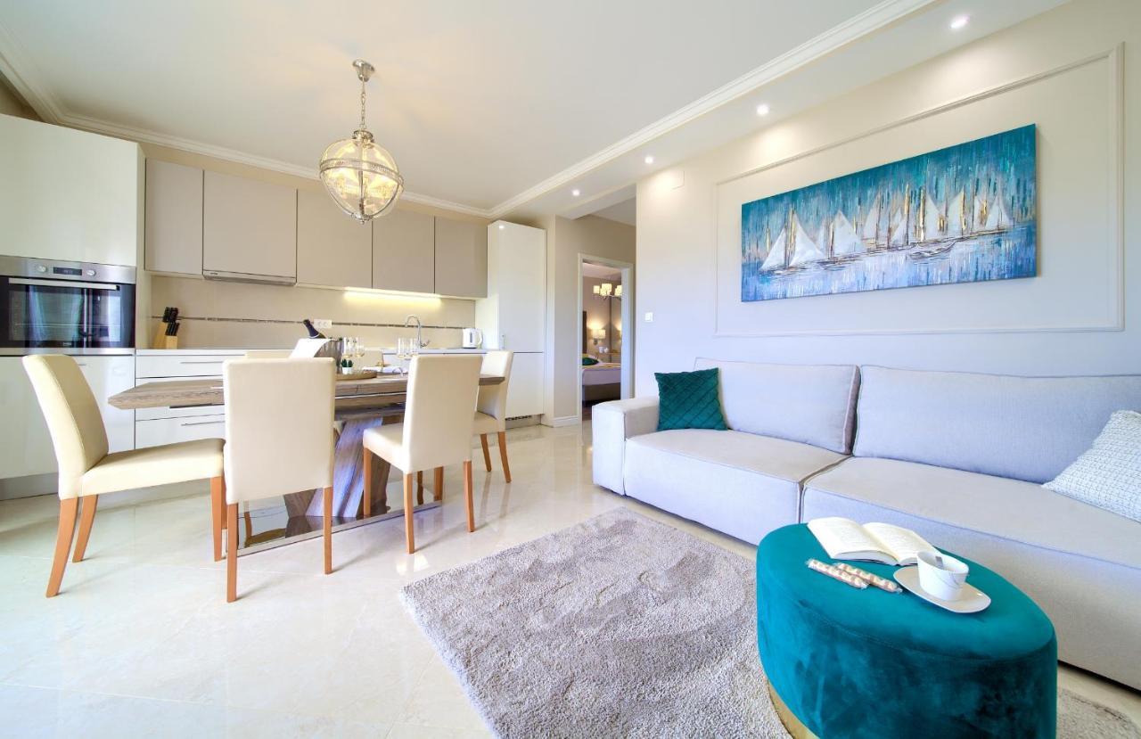 Pinezići Luxury Apartments Villa Stina מראה חיצוני תמונה
