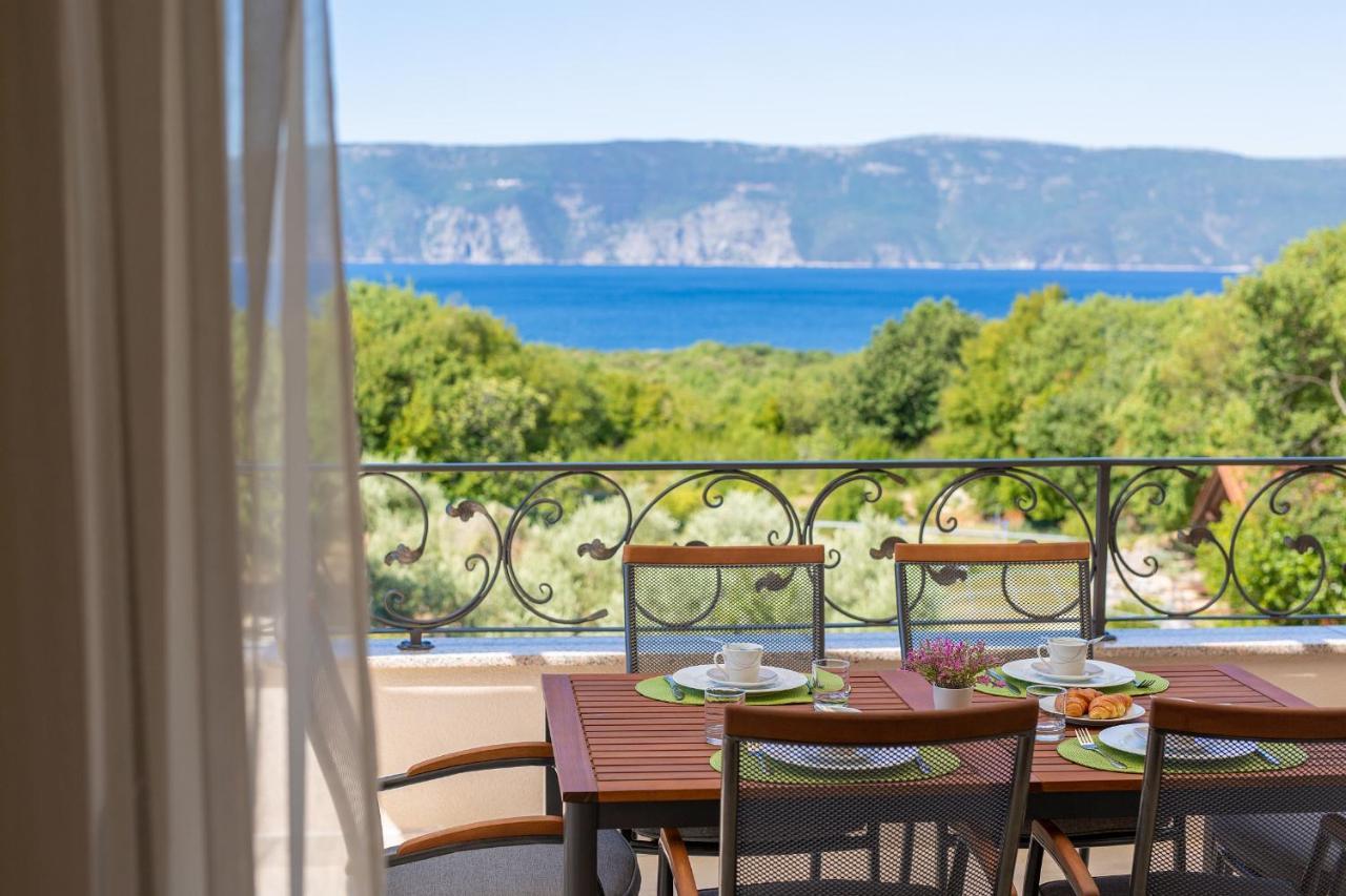 Pinezići Luxury Apartments Villa Stina מראה חיצוני תמונה