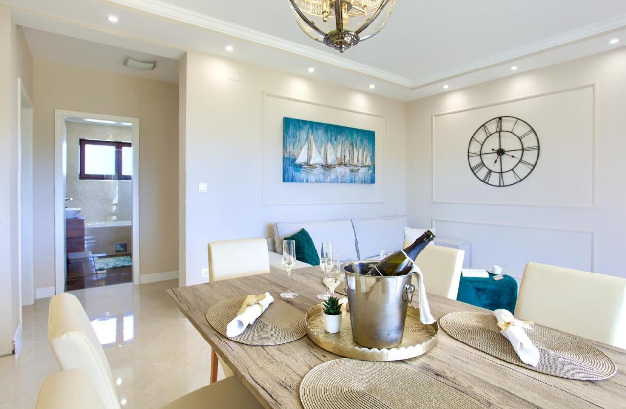 Pinezići Luxury Apartments Villa Stina מראה חיצוני תמונה