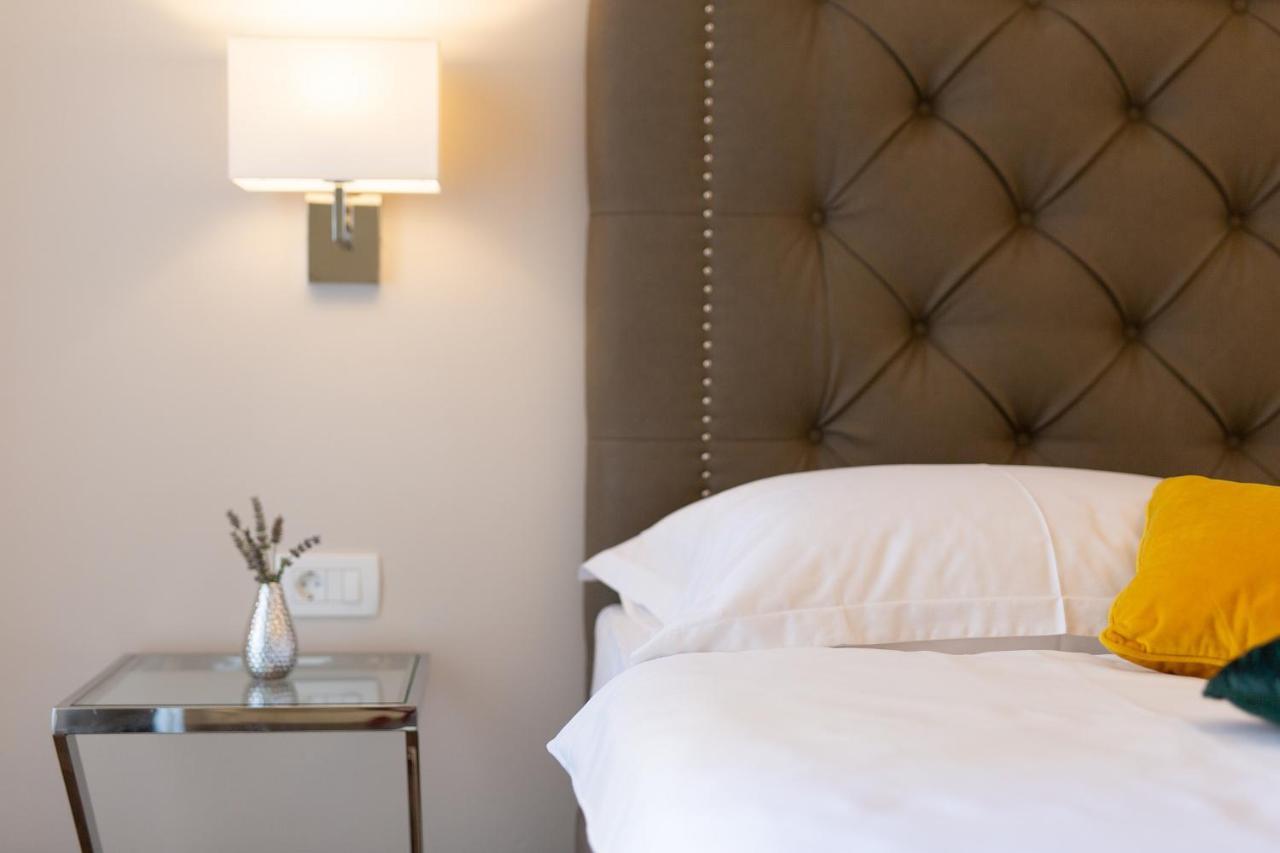 Pinezići Luxury Apartments Villa Stina מראה חיצוני תמונה