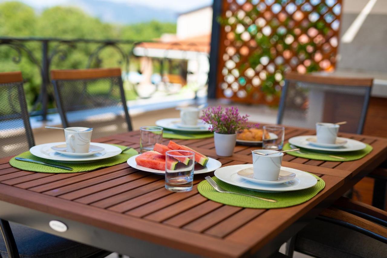 Pinezići Luxury Apartments Villa Stina מראה חיצוני תמונה