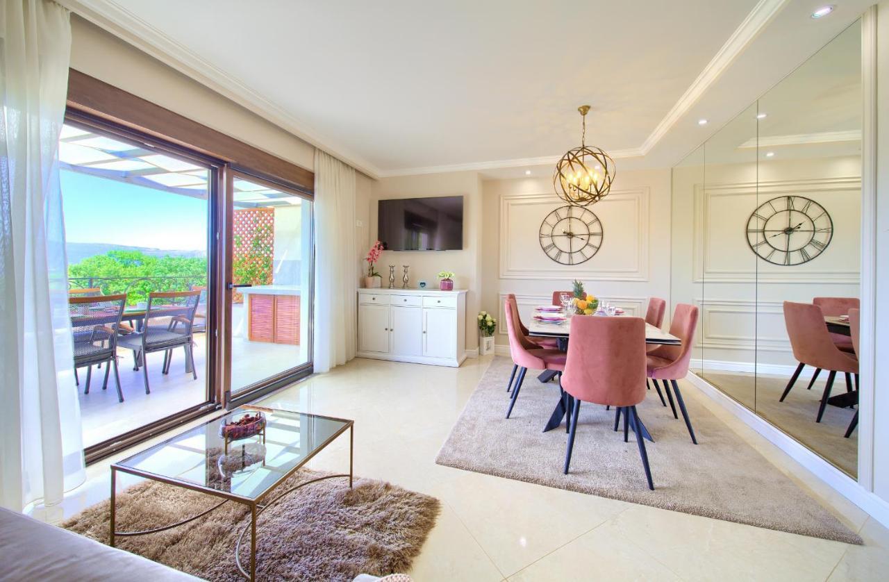 Pinezići Luxury Apartments Villa Stina מראה חיצוני תמונה