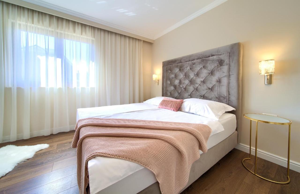 Pinezići Luxury Apartments Villa Stina מראה חיצוני תמונה