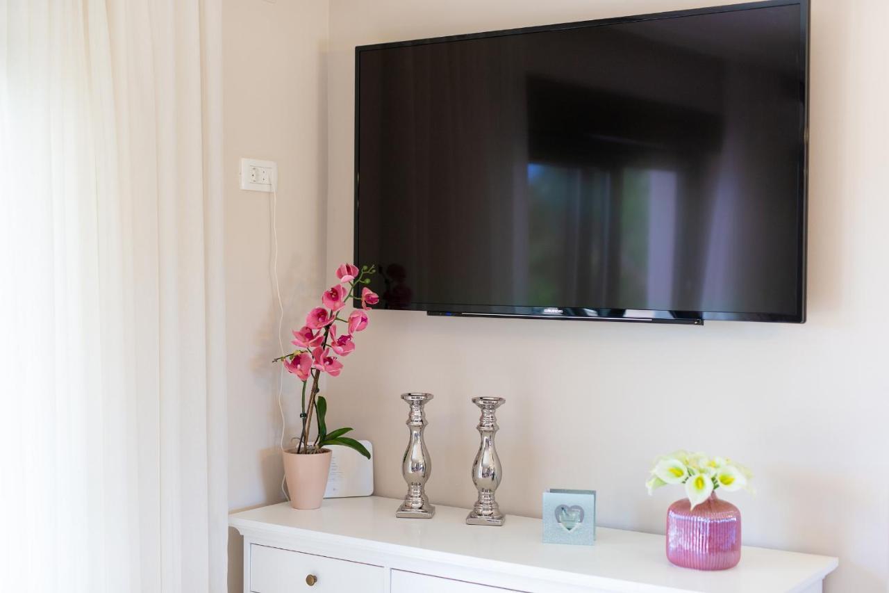 Pinezići Luxury Apartments Villa Stina מראה חיצוני תמונה